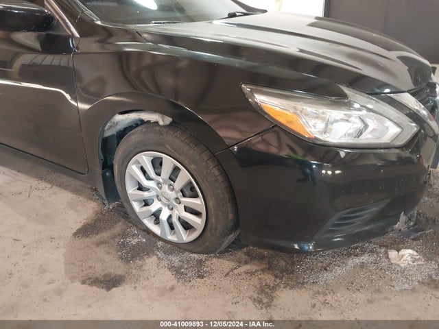 Nissan Altima 2.5 S 2017 1N4AL3AP9HN357464 Image 17