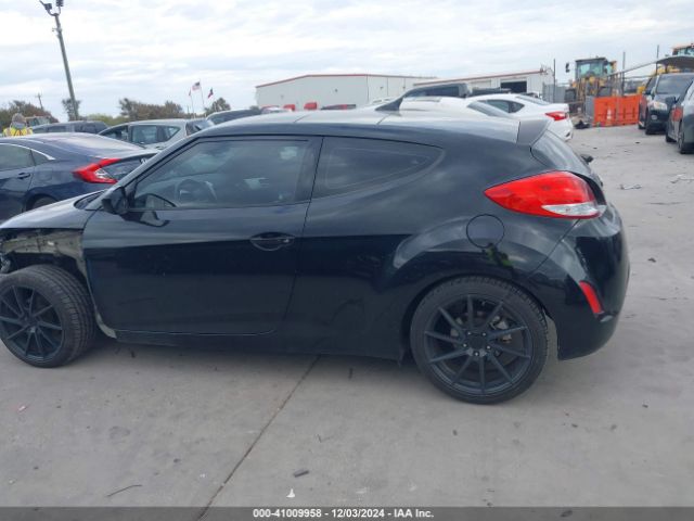 KMHTC6AD2HU322843 Hyundai Veloster Value Edition