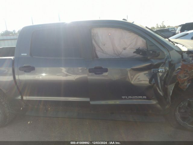 5TFDW5F14FX467547 Toyota Tundra Sr5 5.7l V8