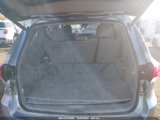 Toyota Highlander Xle 2019 5TDKZRFH7KS559173 Image 8