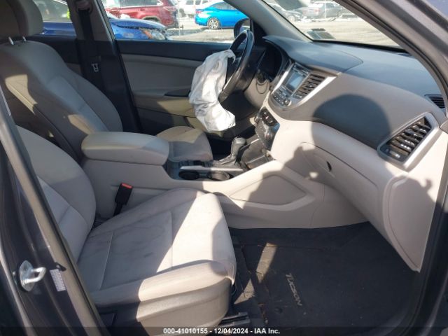 KM8J3CA22GU221787 Hyundai Tucson Sport