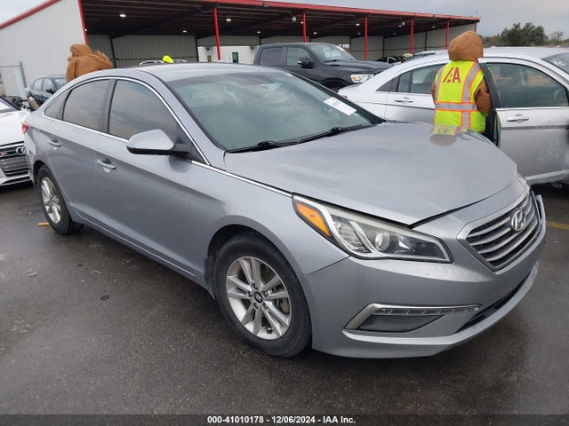 Hyundai SONATA SE 2015 5NPE24AF6FH187640 Image 1