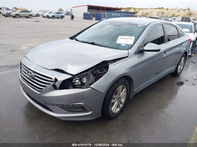 Hyundai SONATA SE 2015 5NPE24AF6FH187640 Image 2