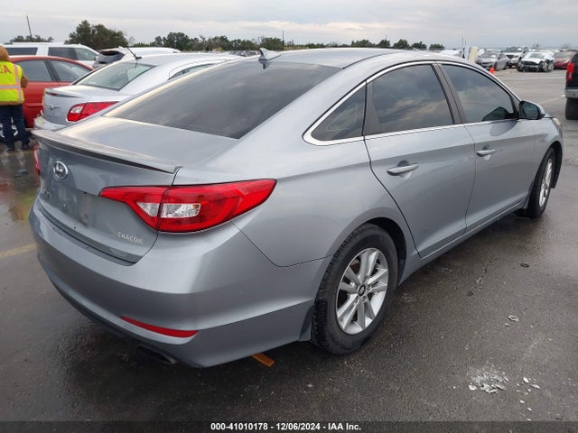 Hyundai SONATA SE 2015 5NPE24AF6FH187640 Image 4
