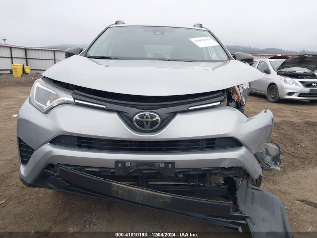 Toyota RAV4 LE 2017 2T3BFREV8HW586390 Image 12