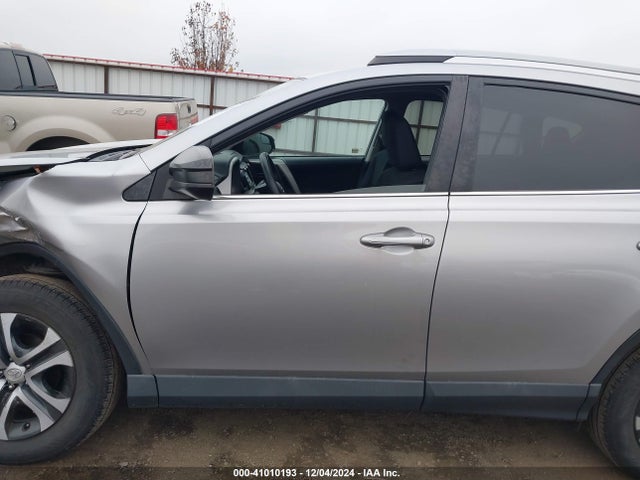 Toyota RAV4 LE 2017 2T3BFREV8HW586390 Image 14