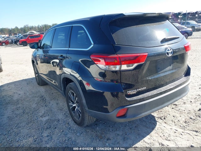 5TDZARFH4KS050972 Toyota Highlander Le