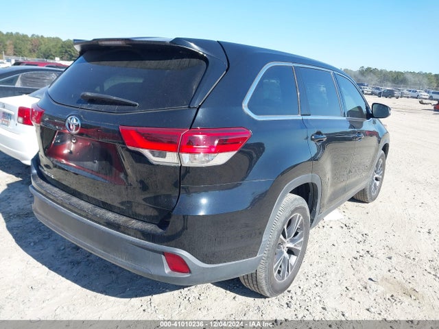 5TDZARFH4KS050972 Toyota Highlander Le