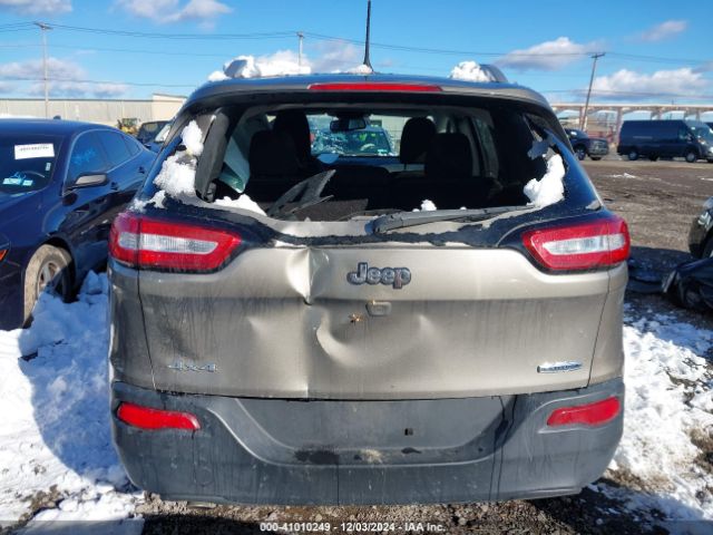 1C4PJMCB1HW589830 Jeep Cherokee Latitude 4x4