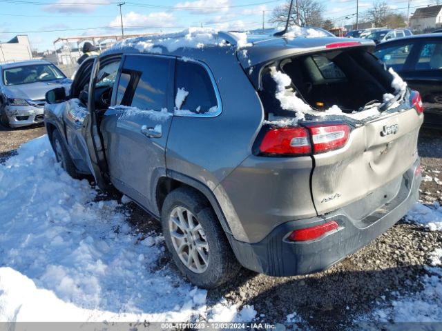 1C4PJMCB1HW589830 Jeep Cherokee Latitude 4x4