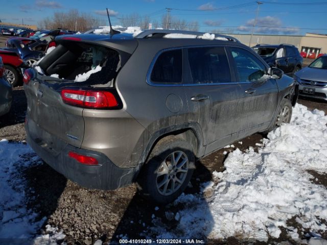 1C4PJMCB1HW589830 Jeep Cherokee Latitude 4x4