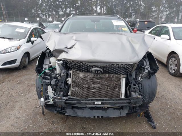 5XYPKDA52GG164803 KIA Sorento 3.3l Sx