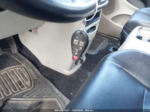 2014 CHRYSLER TOWN & COUNTRY 2C4RC1BG5ER257067 Photo 10