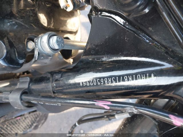 2024 HARLEY-DAVIDSON FLHX 1HD1KB713RB630295 Photo 9