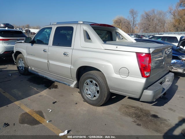 2005 CADILLAC ESCALADE EXT 3GYEK62NX5G186560 Photo 2