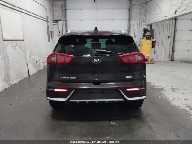 KNDCE3LC3H5072783 KIA Niro Touring