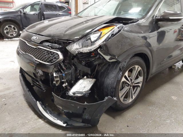 KNDCE3LC3H5072783 KIA Niro Touring