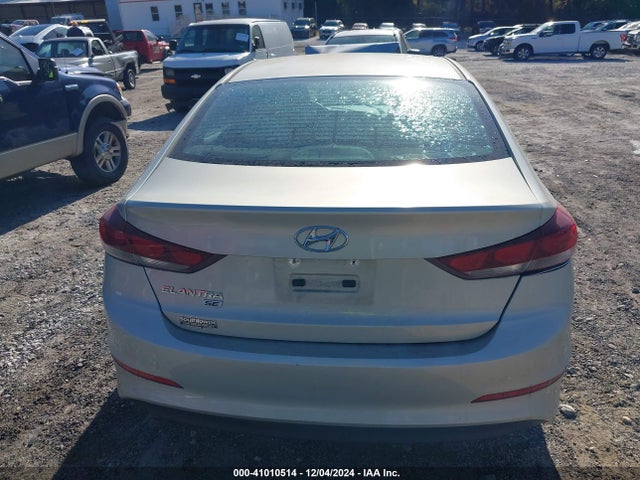 Hyundai ELANTRA SE 2018 KMHD74LF2JU471352 Image 17