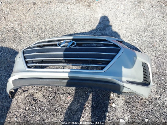 Hyundai ELANTRA SE 2018 KMHD74LF2JU471352 Image 12