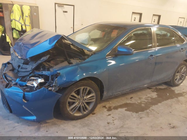 4T1BF1FK2HU633816 Toyota CAMRY SE