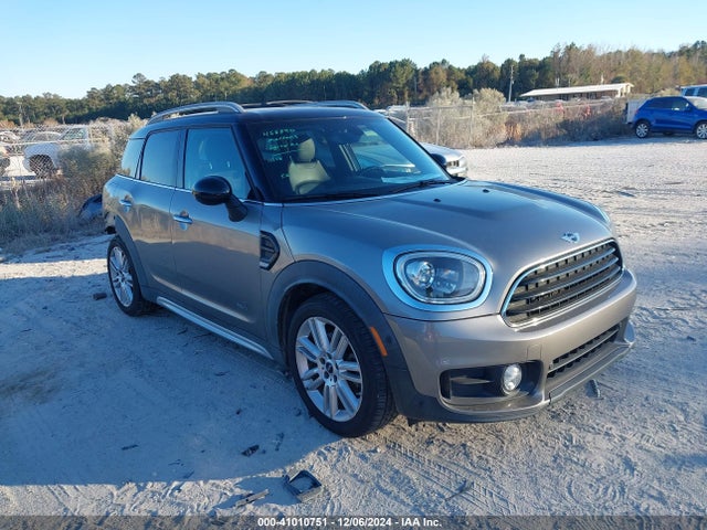 2017 MINI COUNTRYMAN WMZYV5C31H3E01075 Photo 0