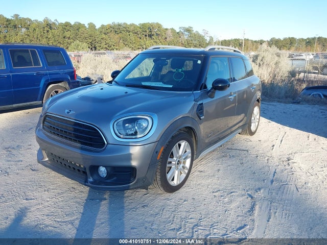 2017 MINI COUNTRYMAN WMZYV5C31H3E01075 Photo 1