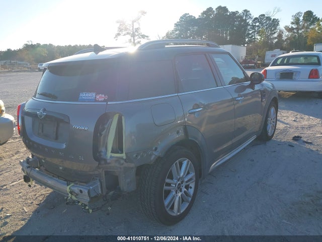 2017 MINI COUNTRYMAN WMZYV5C31H3E01075 Photo 3