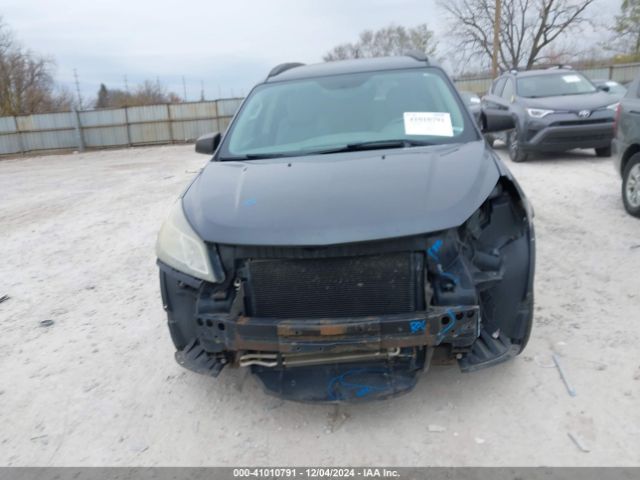 1GNKRFED7EJ125597 Chevrolet Traverse Ls