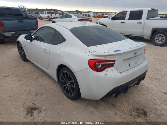 JF1ZNAA15H8705000 Toyota 86