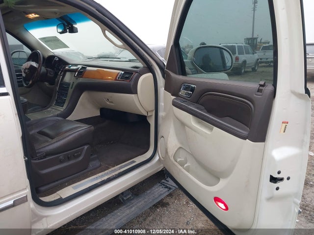 2013 CADILLAC ESCALADE ESV 1GYS4KEF6DR298166 Photo 4