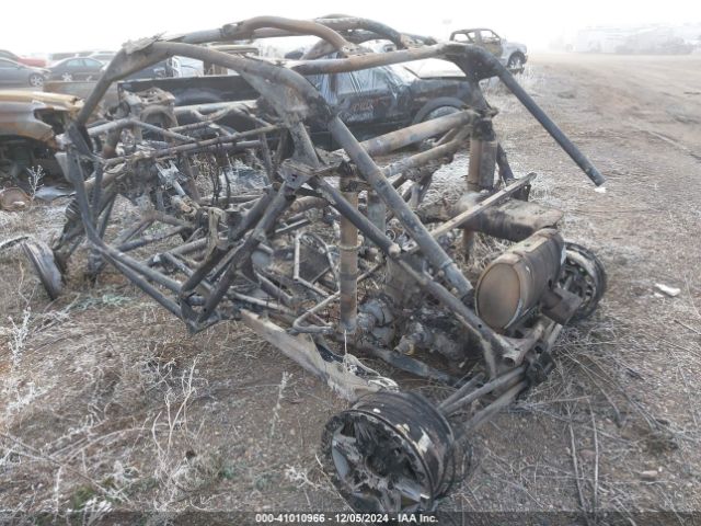 2022 CAN-AM MAVERICK X3 3JBVWAV42NE000282 Photo 2