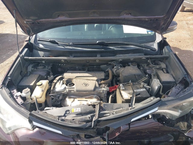 2T3WFREV2JW522840 Toyota Rav4 Adventure/xle