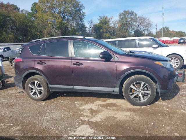 2T3WFREV2JW522840 Toyota Rav4 Adventure/xle