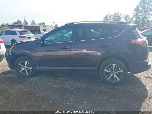 2T3WFREV2JW522840 Toyota Rav4 Adventure/xle