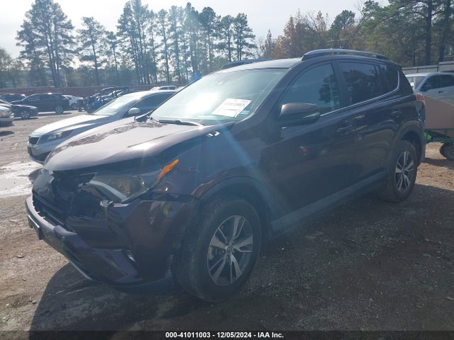 2T3WFREV2JW522840 Toyota Rav4 Adventure/xle