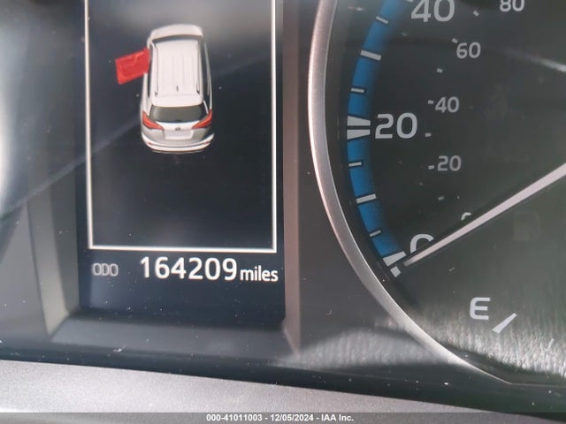 2T3WFREV2JW522840 Toyota Rav4 Adventure/xle