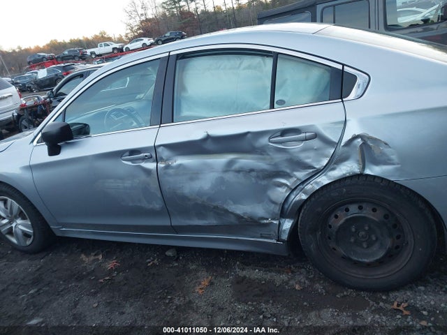 4S3BNAA67G3053144 Subaru Legacy 2.5i