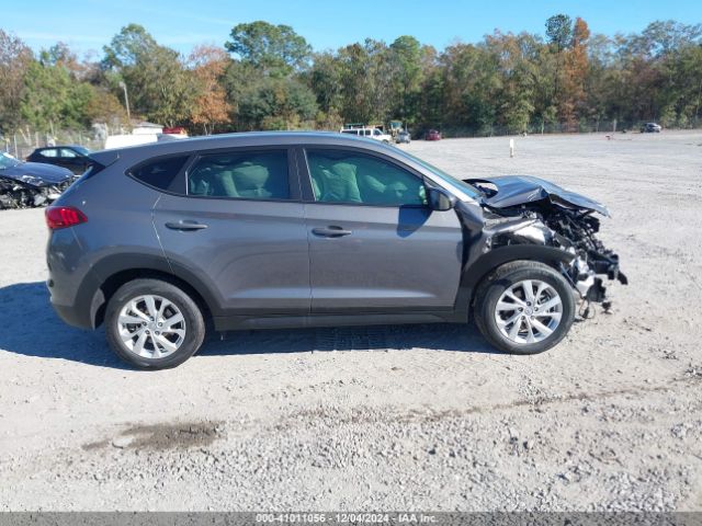 KM8J23A48MU324258 Hyundai TUCSON SE