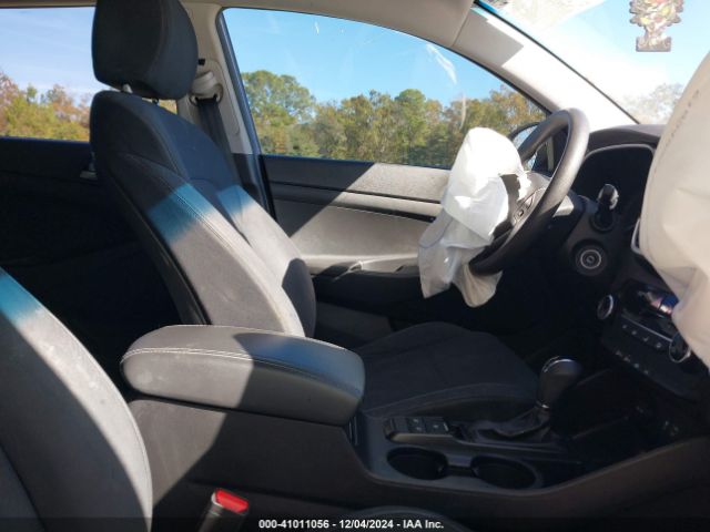 KM8J23A48MU324258 Hyundai TUCSON SE