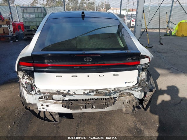 Toyota PRIUS XLE 2023 JTDACAAU5P3014715 Image 17