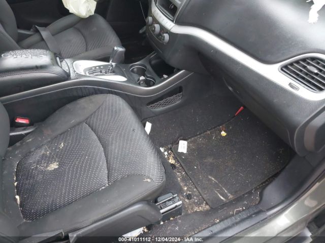 3C4PDCBB5KT804013 Dodge JOURNEY SE