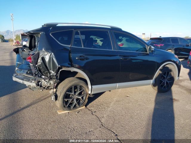 JTMNFREV1GJ082676 Toyota RAV4 SE