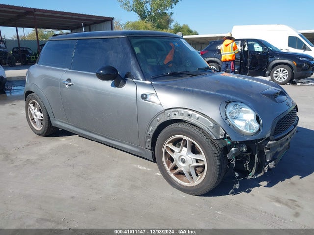 2009 MINI COOPER S WMWMF73599TW87908 Photo 0