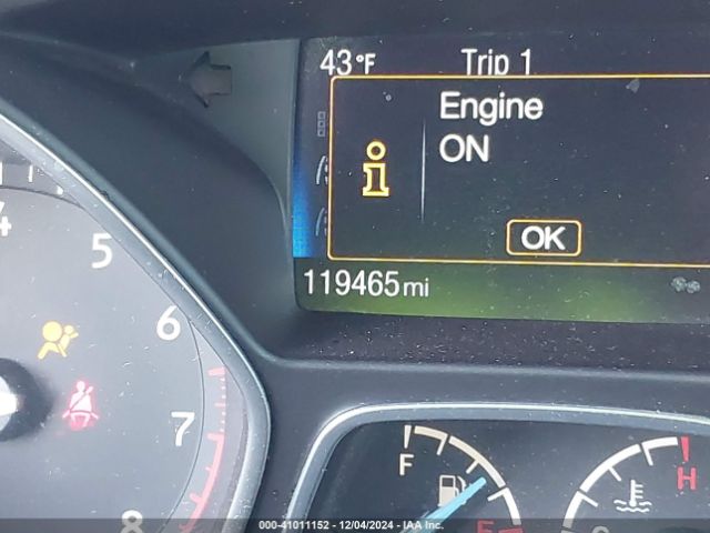 1FADP3KEXFL259244 Ford FOCUS SE