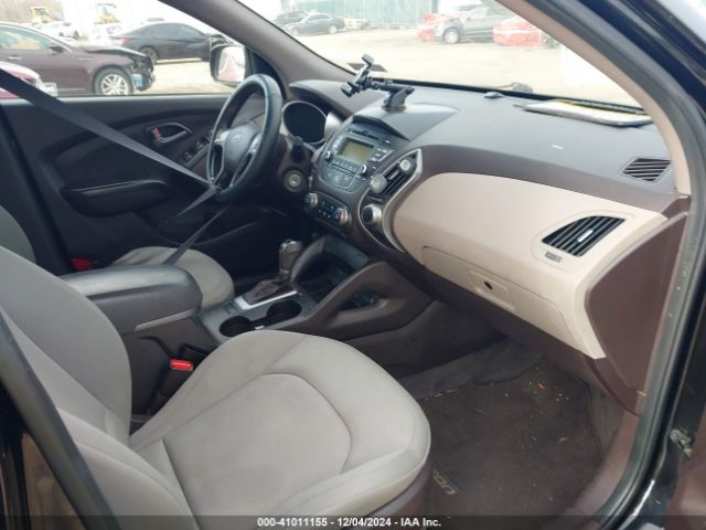 KM8JT3AF5EU818674 Hyundai TUCSON GLS