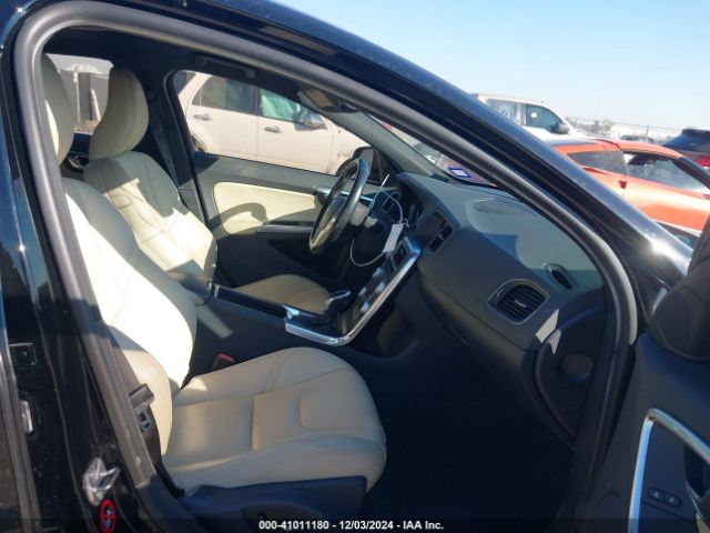 YV140MFK6F2364707 Volvo S60 T5 Premier