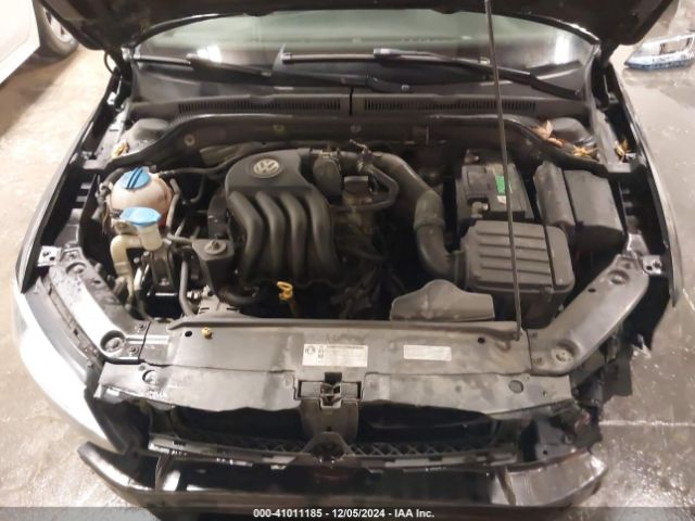 3VW2K7AJXEM429733 Volkswagen Jetta 2.0l S