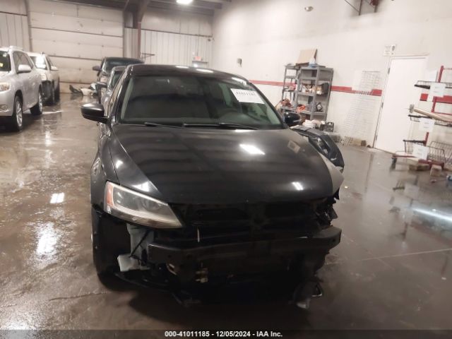 3VW2K7AJXEM429733 Volkswagen Jetta 2.0l S