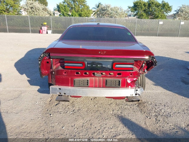 2C3CDZBT7NH263414 Dodge Challenger R/t