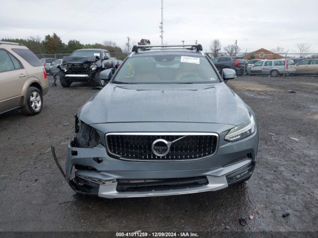 YV4A22NL4H1004004 Volvo V90 Cross Country T6